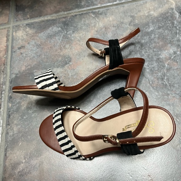 Seychelles strappy heeled sandals - Picture 3 of 4